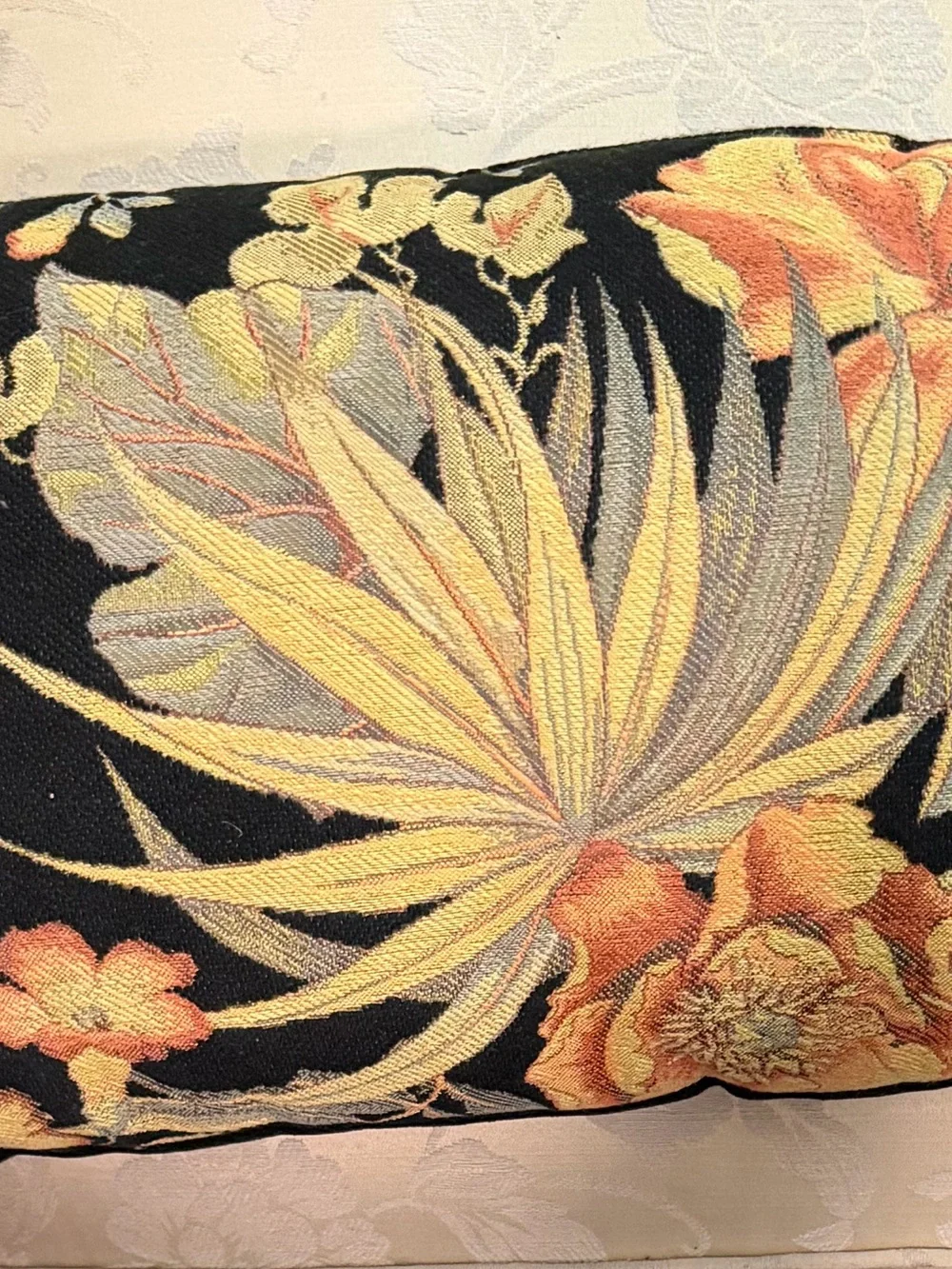 VINTAGE DECORATIVE LUMBER PILLOW